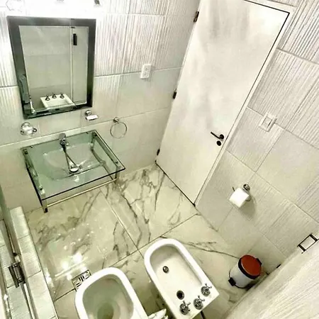 Dpto Ubicacion Perfecta Cuatro Habitaciones Tres Banos En Calle Caseros, Renovado Y Remodelado Salta Exterior photo
