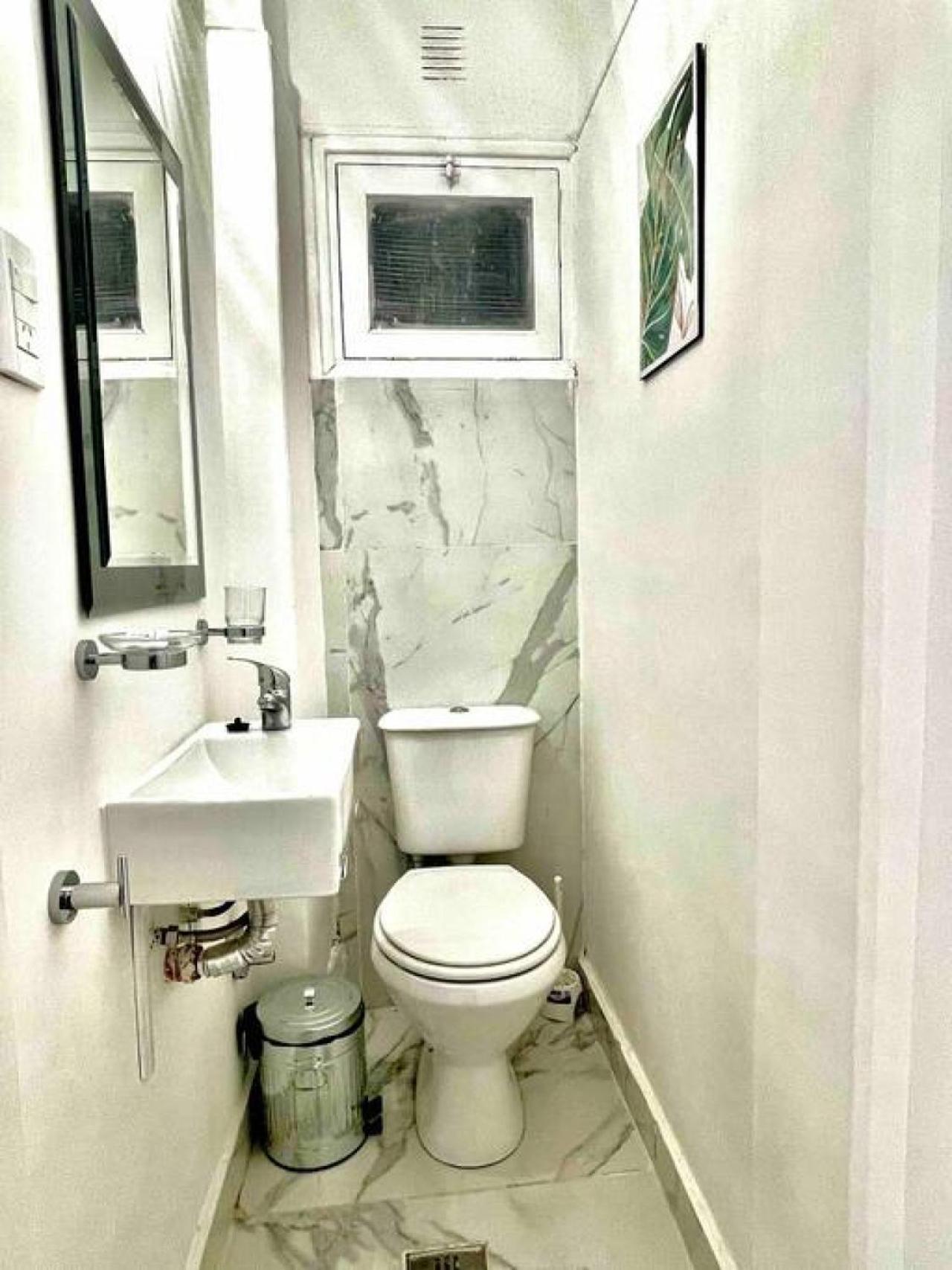 Apartment Dpto Ubicacion Perfecta Cuatro Tres Banos En Calle Caseros, Renovado Y Remodelado