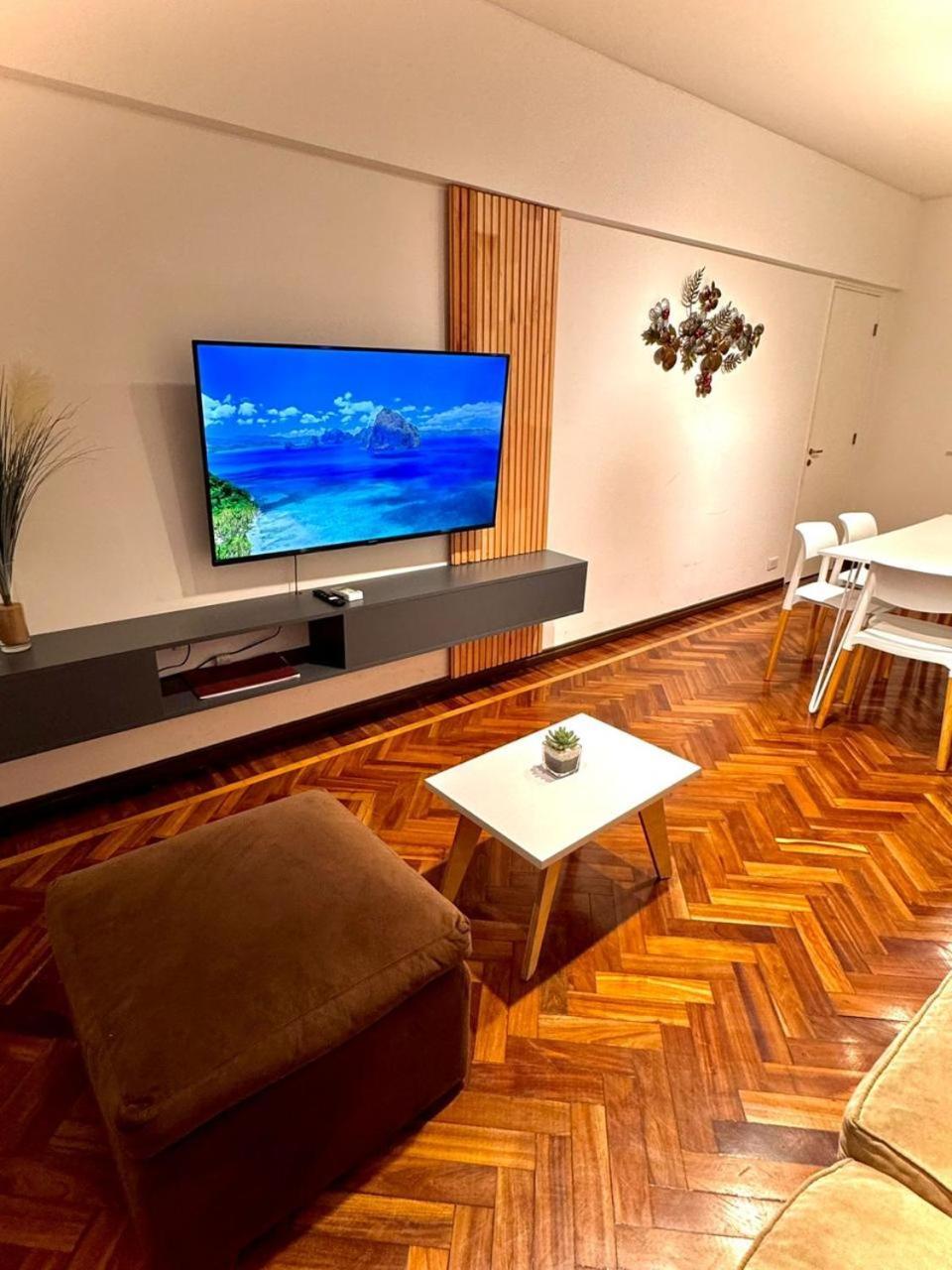 Dpto Ubicacion Perfecta Cuatro Tres Banos En Calle Caseros, Renovado Y Remodelado Salta